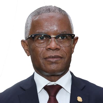 ministro de estado angola